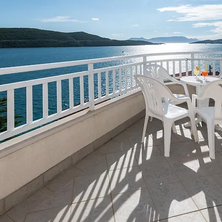 Millenium * Neum